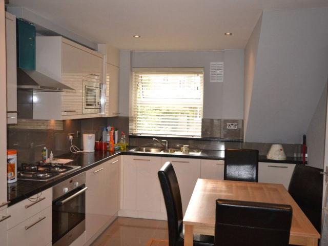 Apartment for rent in Chalk Farm, Greater London