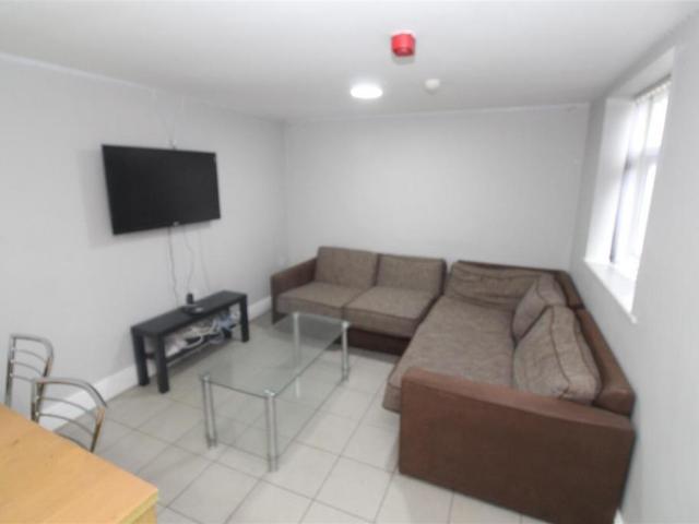 House for rent in Falcon Lodge, Wales