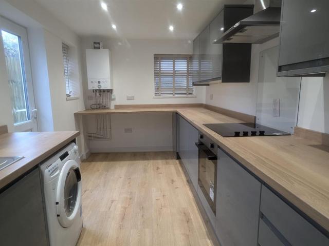 Apartment for rent in Maindy, Cardiff