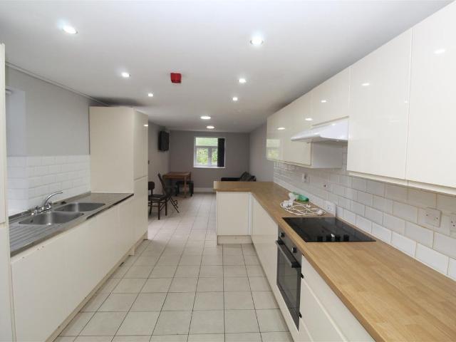 Apartment for rent in Falcon Lodge, Wales