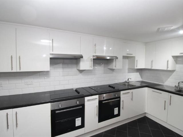 Apartment for rent in Maindy, Cardiff