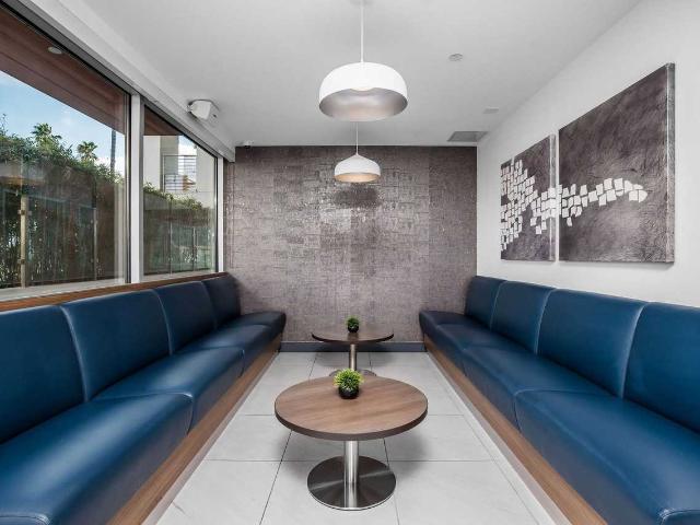 Apartment for rent in Canoga Park, California