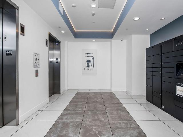 Apartment for rent in Canoga Park, California