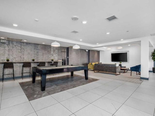 Apartment for rent in Canoga Park, California