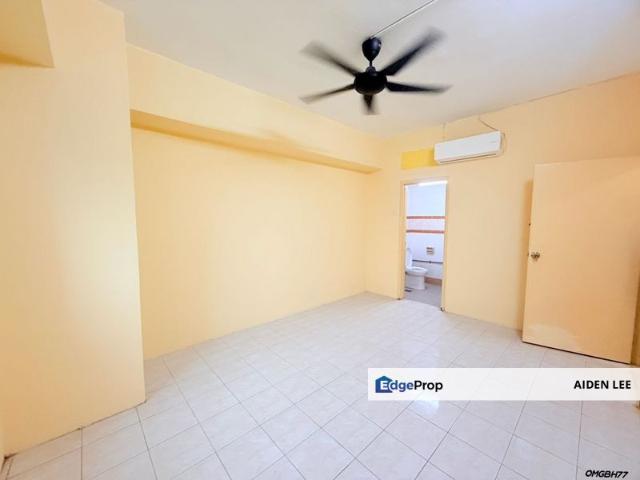 Condominium for sale in Petaling, Subang Jaya