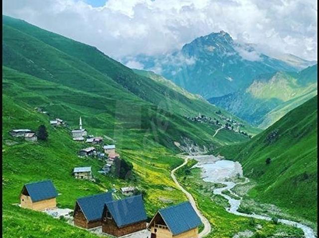 Çamlihemşin, Rize içerisinde satılık Turistik Tesis