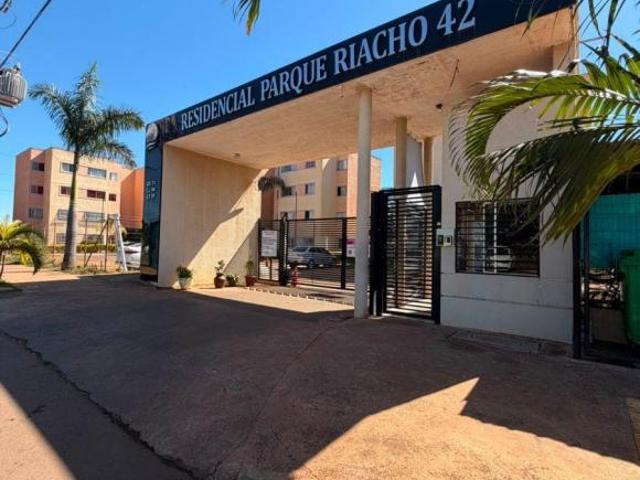 Apartamento venda em Região Geográfica Imediata do Distrito Federal, Região Integrada de Desenvolvimento do Distrito Federal e Entorno