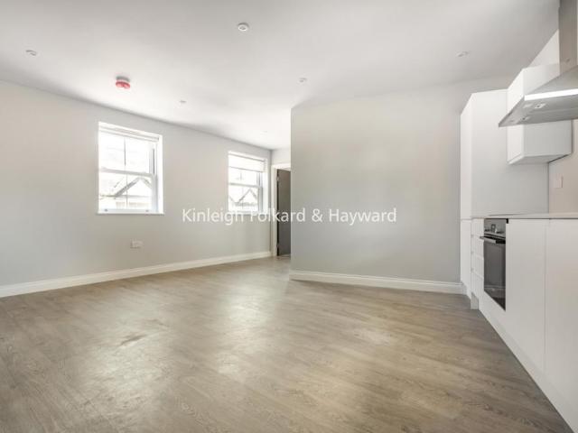 Apartment for rent in London Borough of Merton, Mitcham