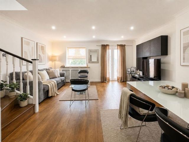 House for rent in London Borough of Barnet, Greater London