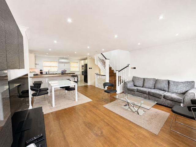 House for rent in Colney Hatch, Greater London