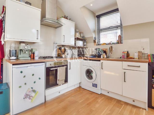 Studio for rent in Furzedown, Greater London