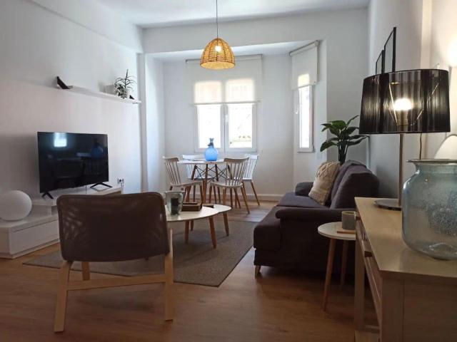 Apartamento en alquiler en Ribeira, A Barbanza