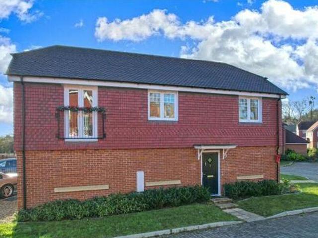 House for sale in Fole, Surrey