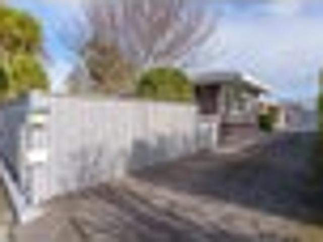 Apartment for rent in Riccarton, Canterbury