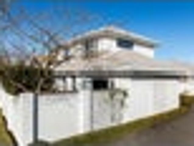 Townhouse for rent in Riccarton, Canterbury