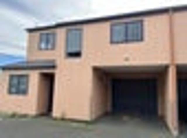 Townhouse for rent in Riccarton, Canterbury