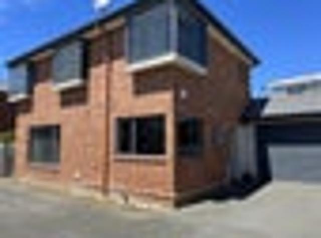Townhouse for rent in Riccarton, Canterbury
