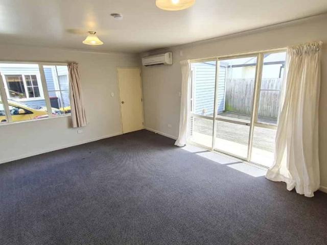 Townhouse for rent in Riccarton, Canterbury