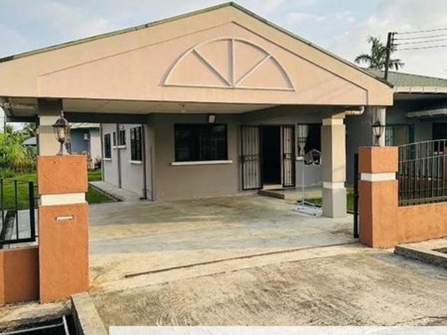 House for sale in Baki Baru, Bahagian Serian