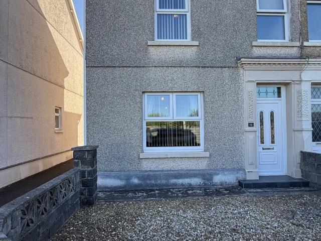 House for rent in Betws