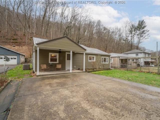 House for sale in Charleston, West Virginia