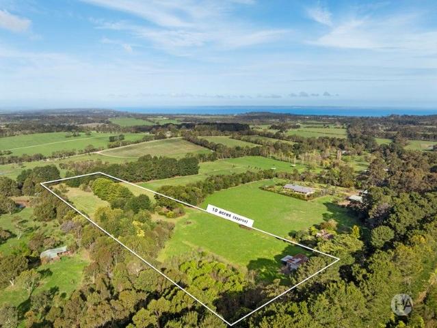 Cottage for sale in Camerons Creek, Victoria
