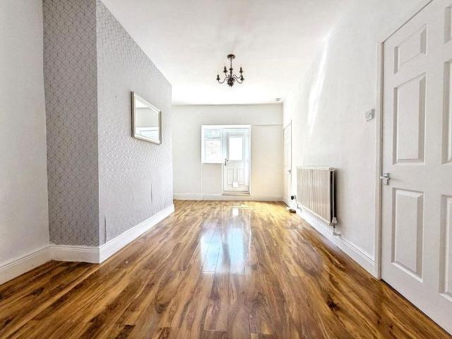 Apartment for rent in Peat Carr Estate, Sunderland