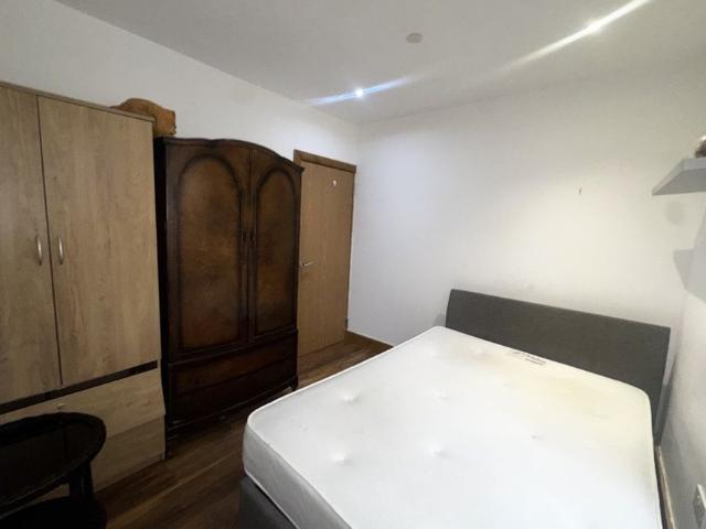 Apartment for rent in Falcon Lodge, Wales
