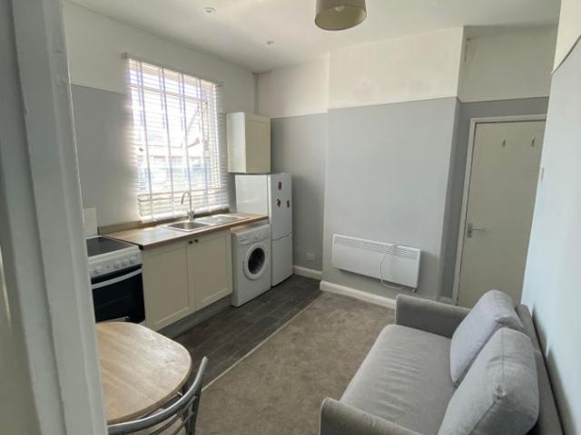 Studio for rent in Falcon Lodge, Wales