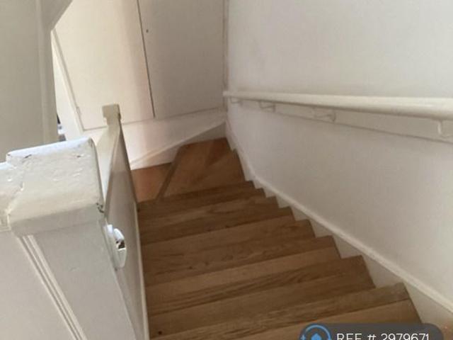 Apartment for rent in Oval, Greater London