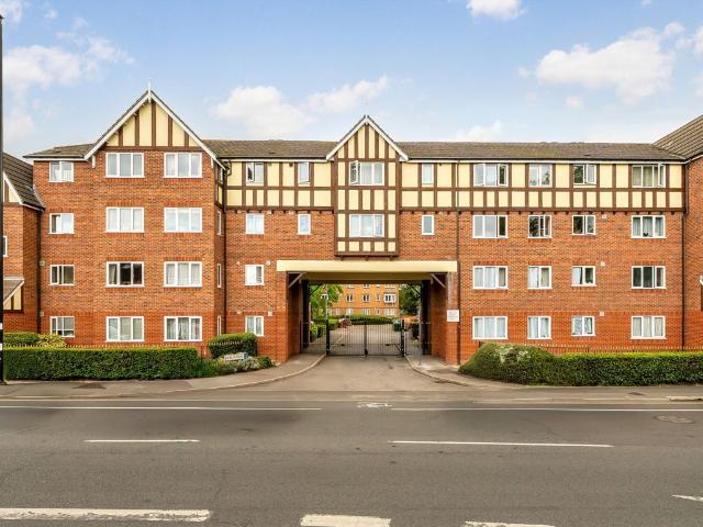 Apartment for rent in London Borough of Hounslow, Greater London