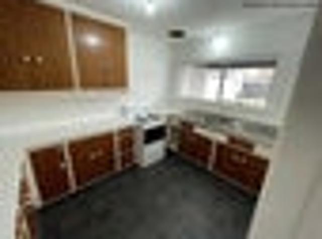 Townhouse for rent in Heathcote, Canterbury