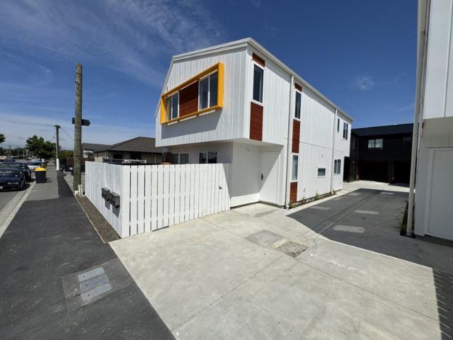 House for rent in Edgeware, Canterbury