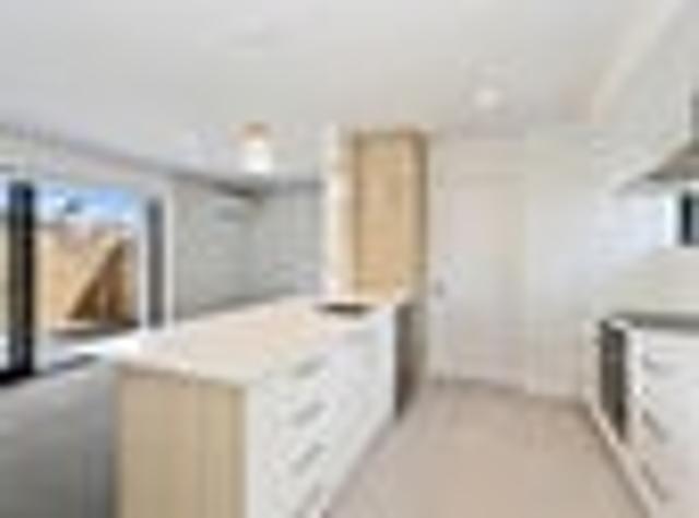 Townhouse for rent in Heathcote, Canterbury