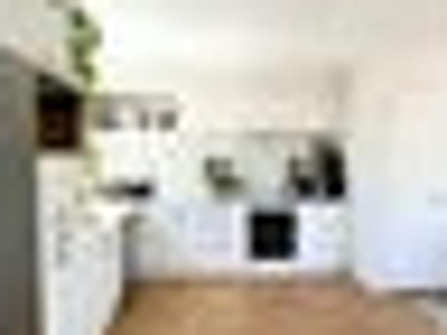 Townhouse for rent in Heathcote, Canterbury