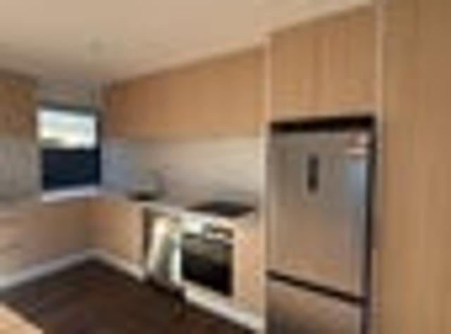 Townhouse for rent in Heathcote, Canterbury