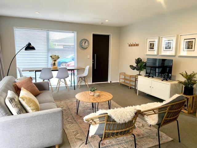 Apartment for rent in Chaslands, Canterbury