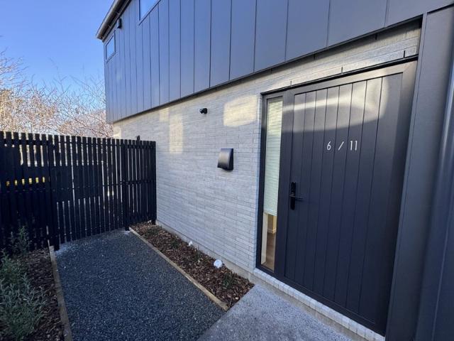 House for rent in Edgeware, Canterbury