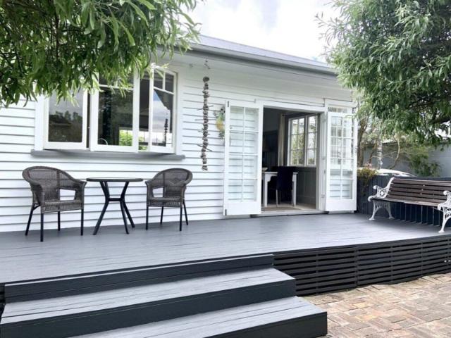 Apartment for rent in Heathcote, Canterbury
