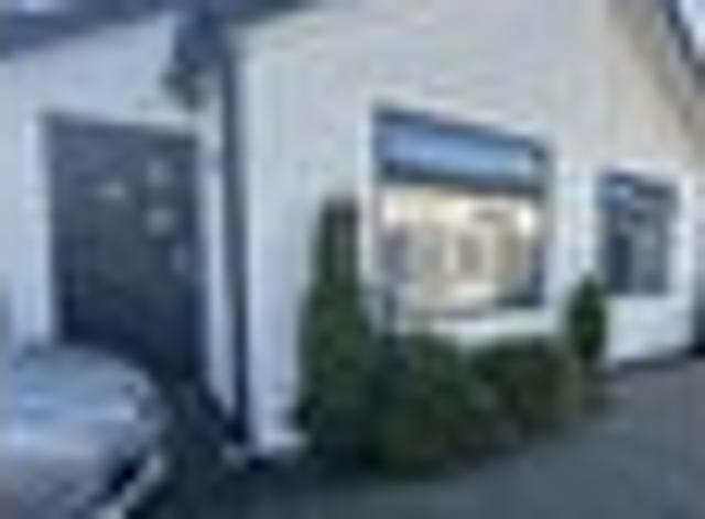 Townhouse for rent in Heathcote, Canterbury