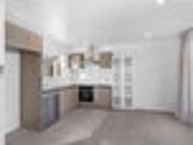 Townhouse for rent in Heathcote, Canterbury