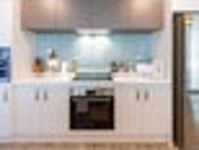 Townhouse for rent in Heathcote, Canterbury
