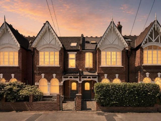 House for rent in London Borough of Merton, Merton Park