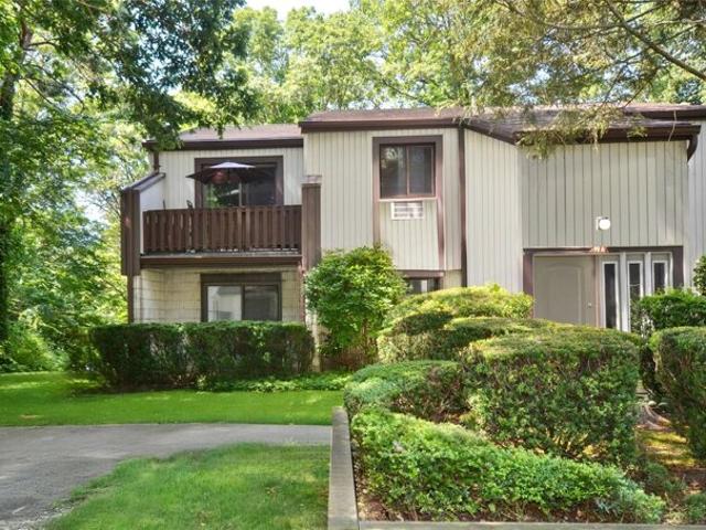 Condo for sale in Ronkonkoma
