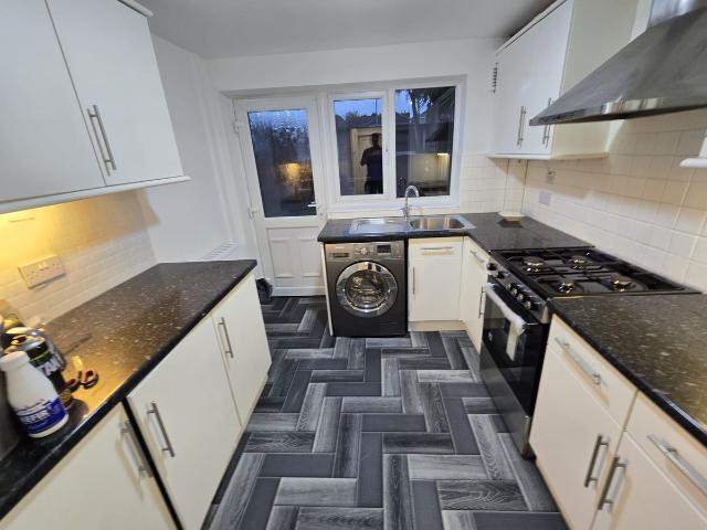 House for rent in Leyfields, Kettlebrook