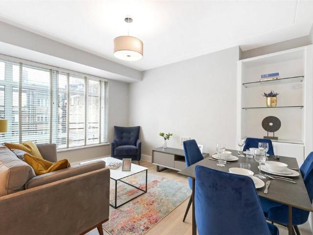 House for rent in Brompton, Greater London