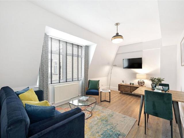 House for rent in Brompton, Greater London