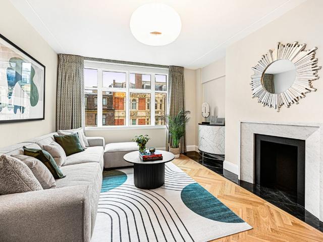 Apartment for rent in Brompton, Greater London
