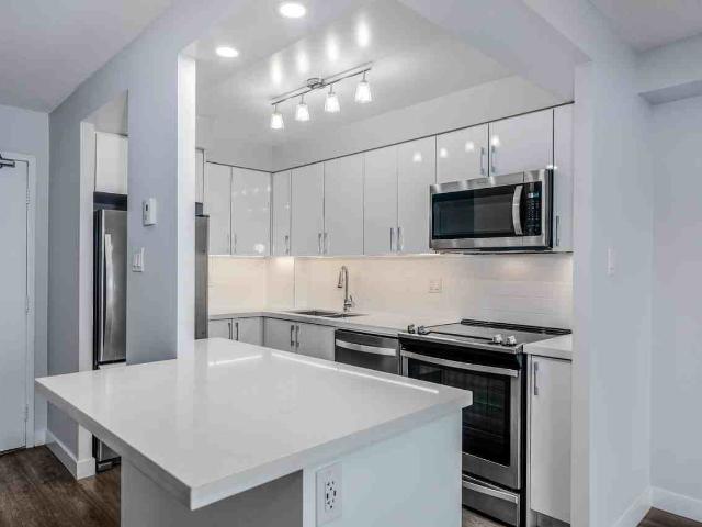 Apartment for rent in Richmond Hill, Golden Horseshoe