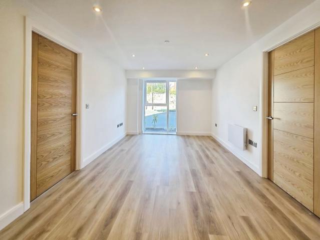 Apartment for rent in Richmond Hill, West Yorkshire